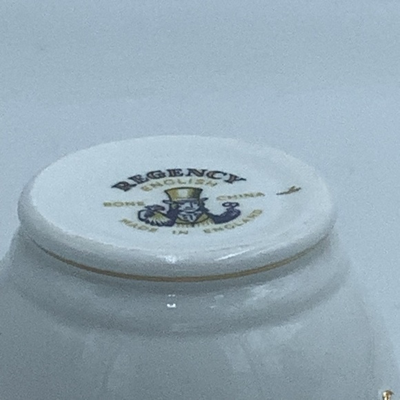 Regency English Bone China Pansy Teacup and Saucer - Picture 9 of 12